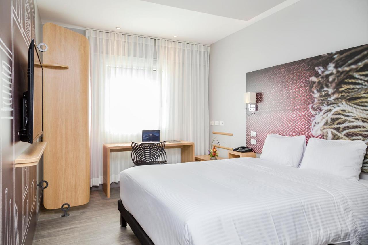 Ibis 3*