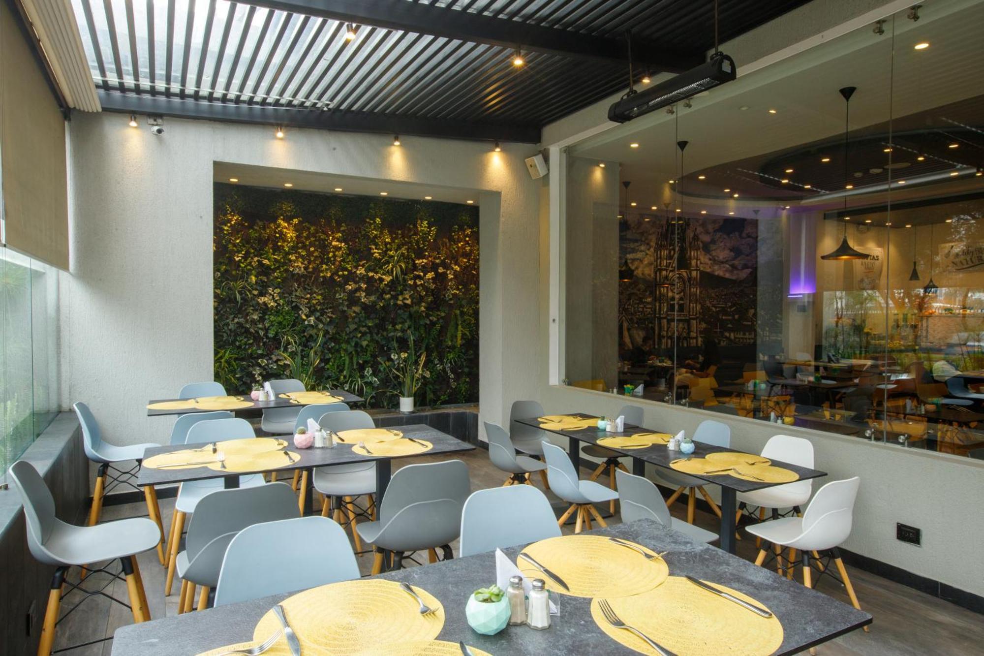 Ibis Hotel 3*